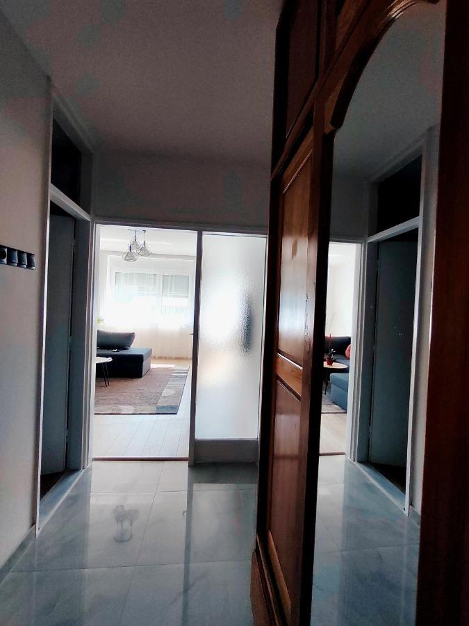 Spacious And Modern Apartment In Town Center كونييتش المظهر الخارجي الصورة