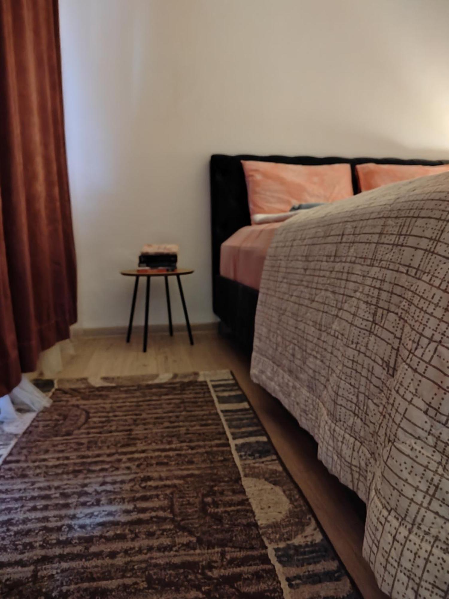 Spacious And Modern Apartment In Town Center كونييتش المظهر الخارجي الصورة