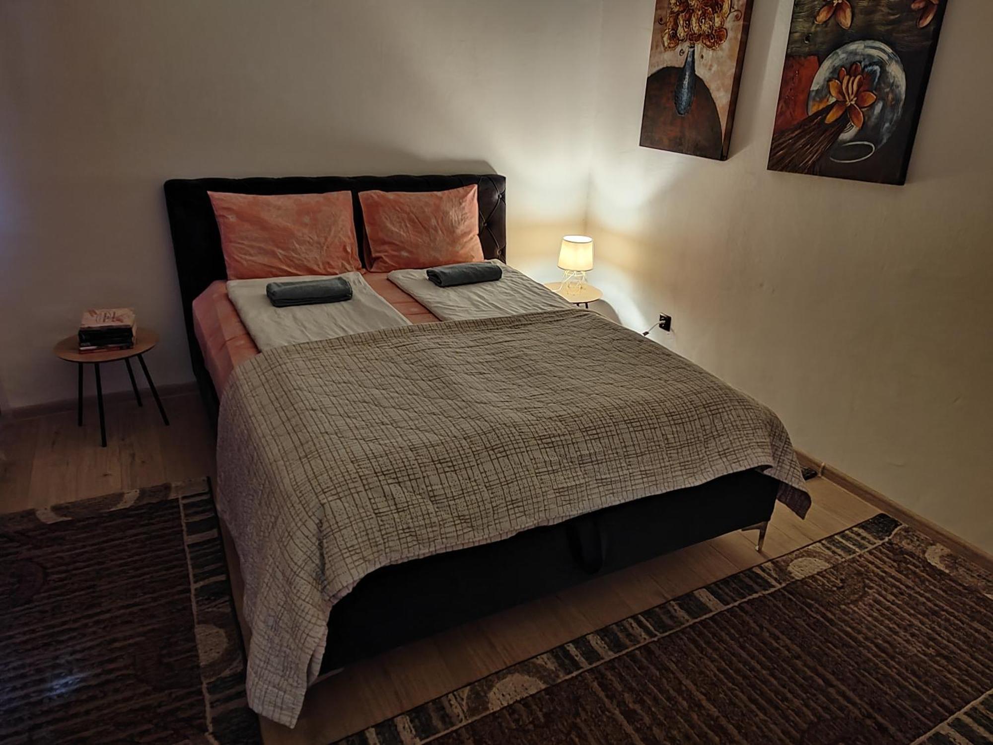 Spacious And Modern Apartment In Town Center كونييتش المظهر الخارجي الصورة